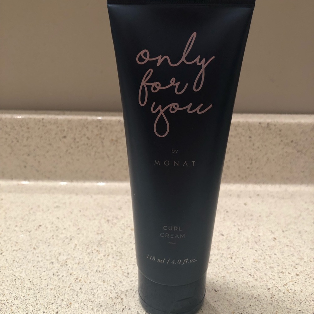 Monat curl cream
